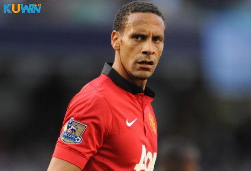 Hình 1: Hậu vệ hay nhất Manchester United - Rio Ferdinand